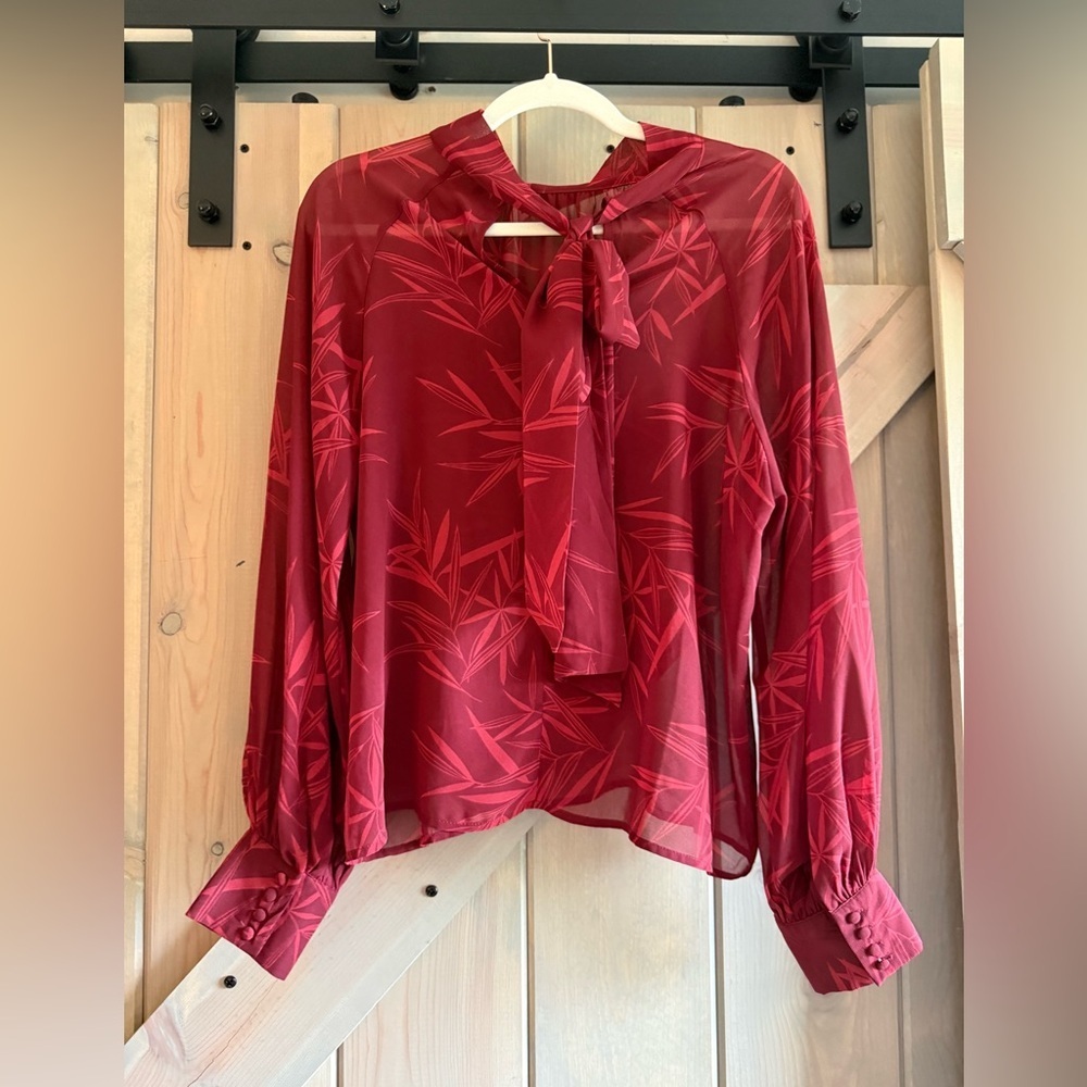 Forever 21 Contemporary Tie Neck Blouse - Picture 4 of 4